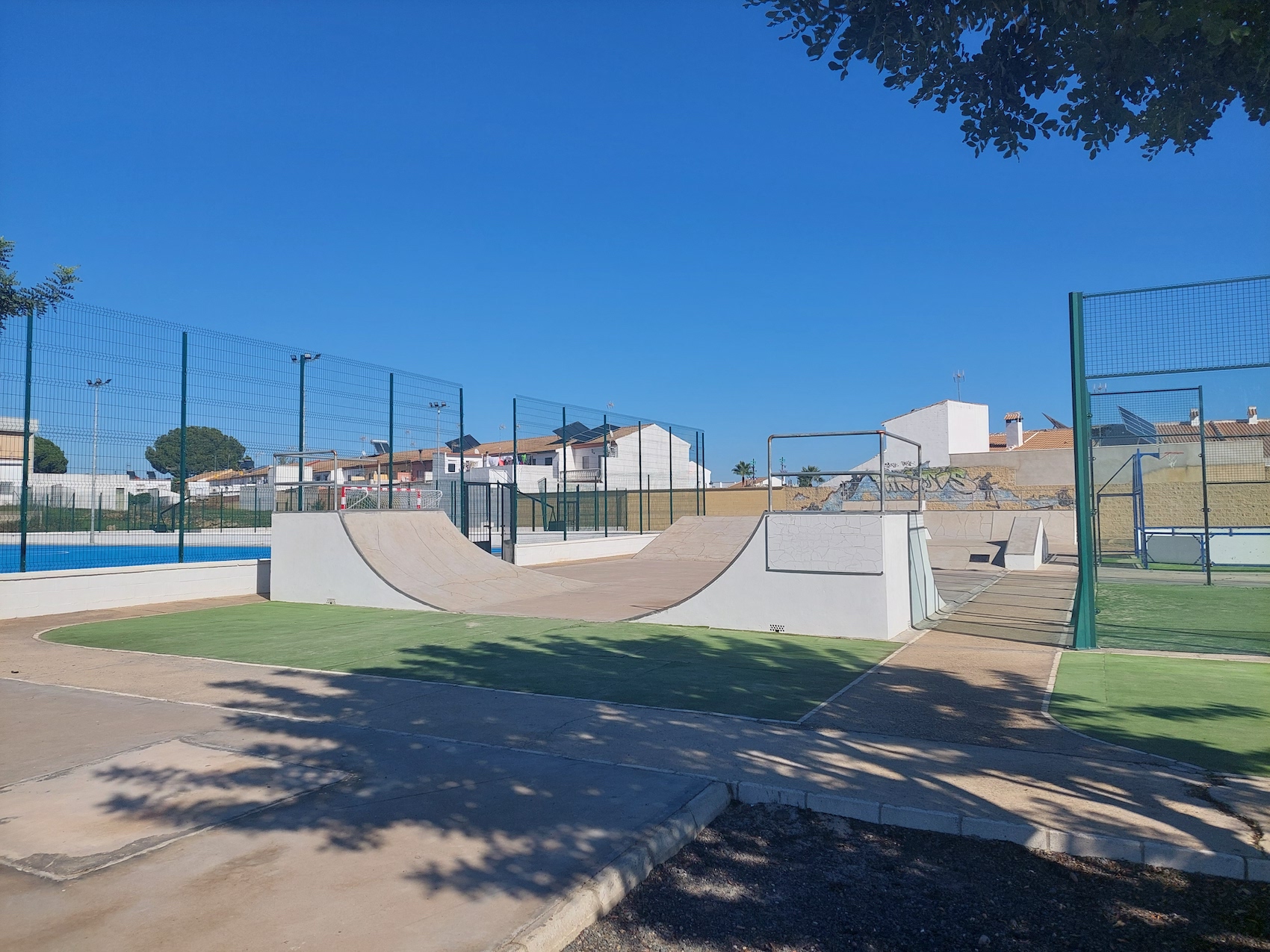 Hinojos skatepark